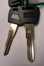 RV3P vehicle key blank for Rover or Honda cars
