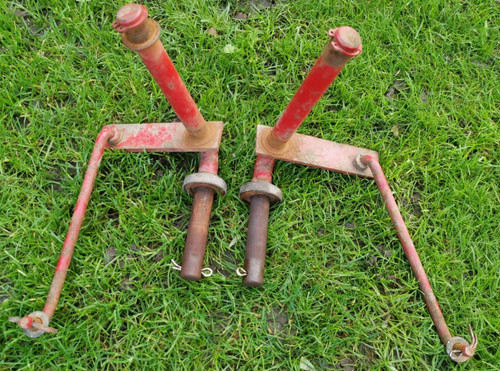 Snapper front stub axles - snapper, pair