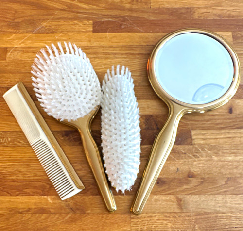 Vintage gold tone - vintage, metal