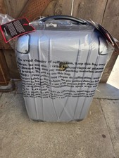 New Nice Heys 20” Hardside