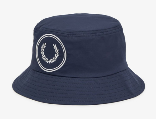 Bnwt genuine fred perry circle - bnwt,