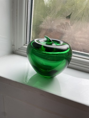 Green apple paper - paper, weight