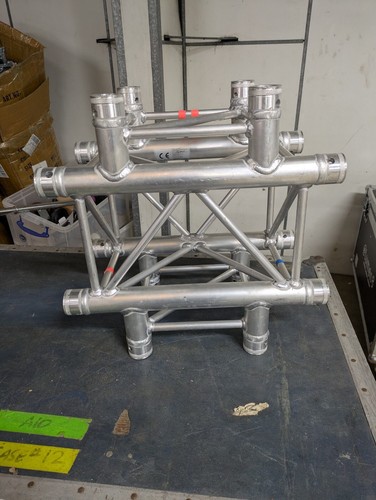 Global truss f34 - global, way