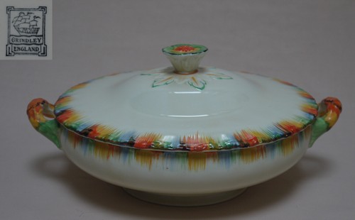 Grindley chameleon tureen - "chameleon",