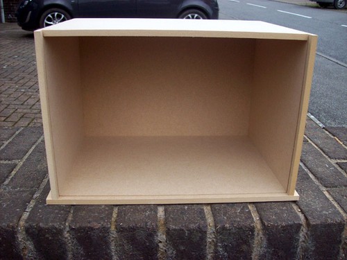 12th scale display room - scale, box