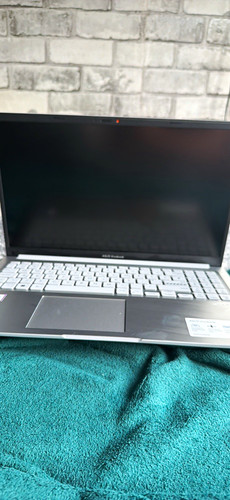 Asus vivobook 16in ryzen 5 - 16,