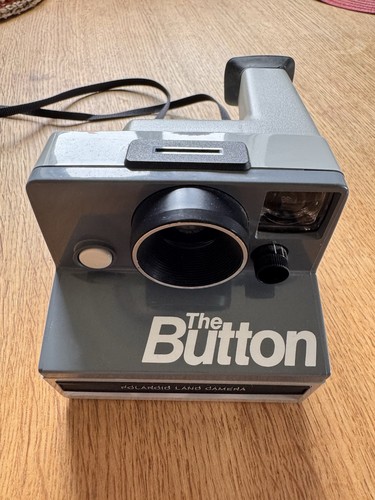 Polaroid the button - polaroid,