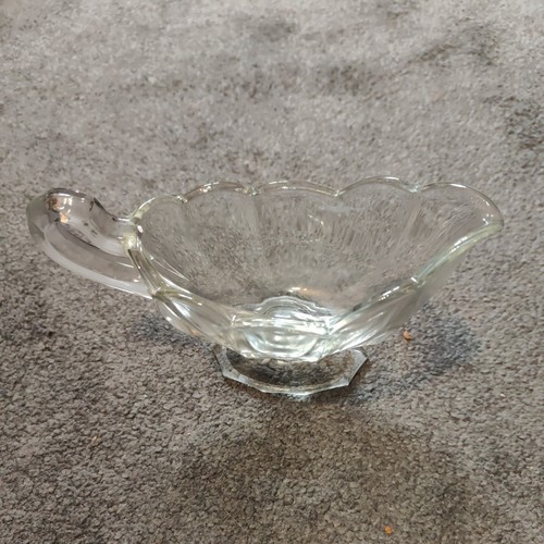 Sauce gravy boat with - boat,