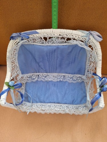 Dolls house sofa - dolls,