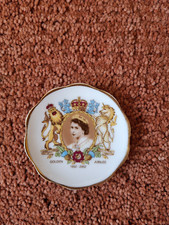 Queen Elizabeth Vintage memorabilia Golden Jubilee Petite Plate 1952-2002