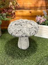 STONE GARDEN TRADITIONAL LEAF/WOODLAND TOADSTOOL MUSHROOM 2 PIECE ORNAMENT