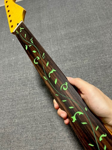 Glow dark tree life - glow,