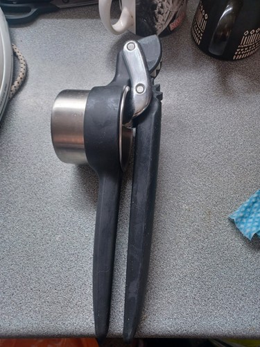 Stainless steel potato ricer - stainless,
