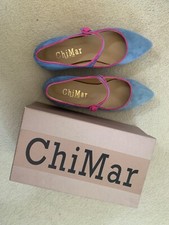 A beautiful blue and pink