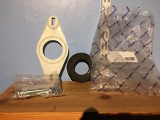 Close Coupling Kit for Toilet Pan Cistern Doughnut Fixings Plate.