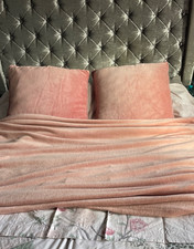 Crush velvet dunelm  throw