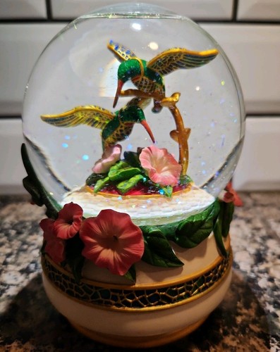 Hummingbird snow globe - snow,