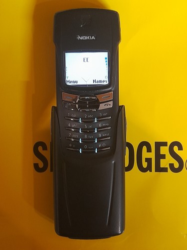 Nokia 8910i genuine - genuine, made