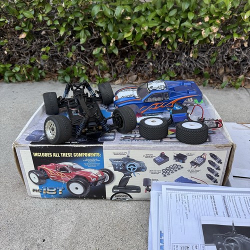 Team associated rc18t - rc18t, 4wd