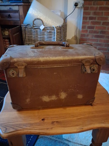 Vintage case for lawn bowls - for,