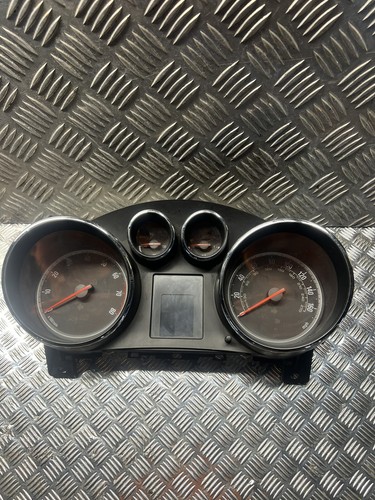 Vauxhall astra speedo clocks - vauxhall,