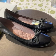 Hispanitas  Black Patent Size