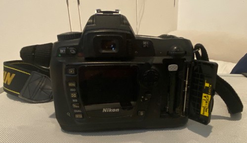 Nikon d70s 1mp - d,