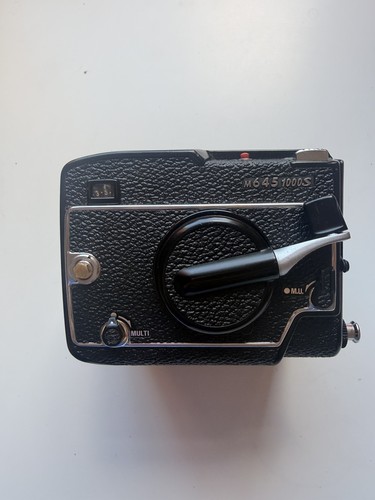 Mamiya m645 1000s - body, only
