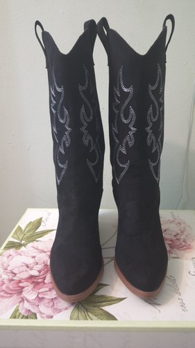 Cowboy style boots - cowboy,