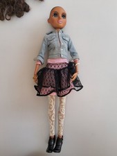 Moxie Teenz Arizona MGA 2010 with Wig 14 inch articulated legs and arms head