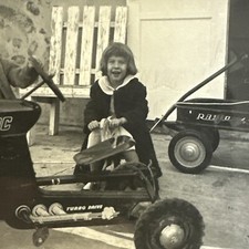 VINTAGE PHOTO 1950s Murray Trac Pedal Car ORIGINAL SNAPSHOT Tractor