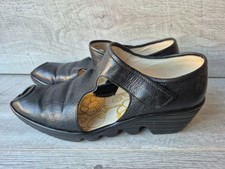 Fly wedge Shoes Black Leather UK 6 - heel 2"