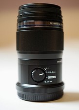 Olympus M.Zuiko Digital ED 60mm f/2.8 Macro Lens - Excellent Condition - Boxed