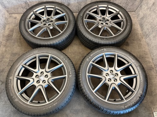 Range rover velar - rover,