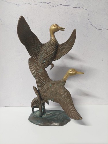 Brass flying pair goose - brass,