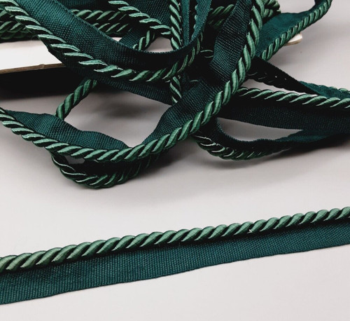 Dark green furnishing - green,