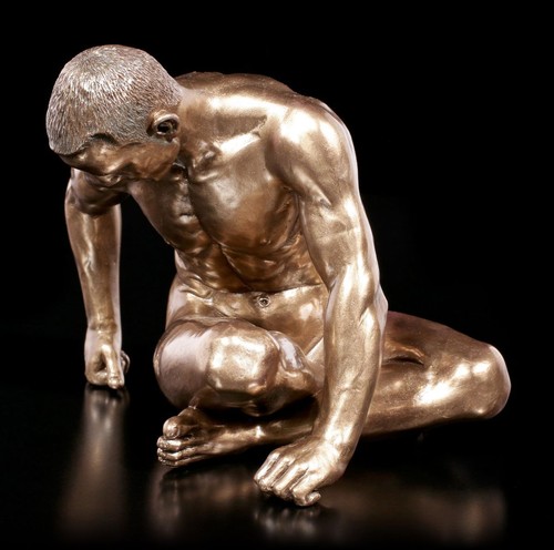 Male nude figure turning to - nude,