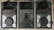 Pioneer CDJ-400 x2 & DJM-400 Mixer Package with Flight Case - used but cared for