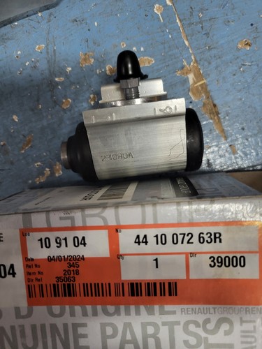 Genuine new renault clio - genuine,