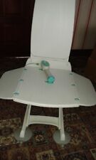 Aquila bath lift with battery