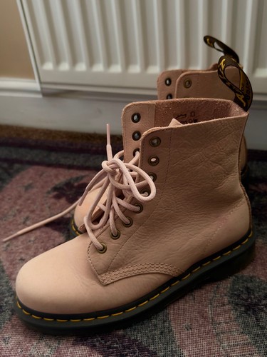 Rare baby pink - baby, martens