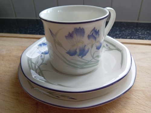 Perfect royal doulton - royal,