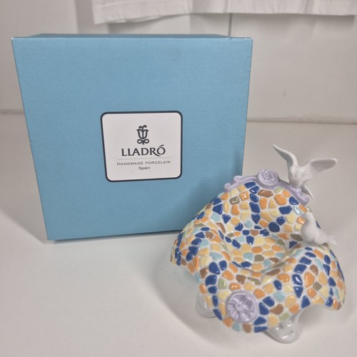 Lladro porcelain figurine - porcelain,
