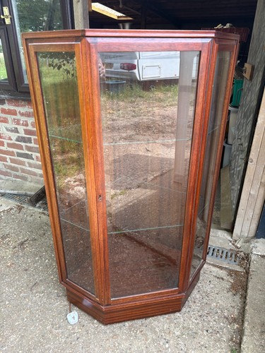 Corner display cabinet - cabinet, glass