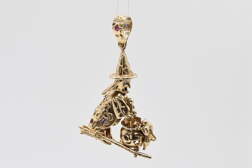 9ct yellow gold - gold, movable