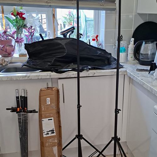 Black projector screen - black,