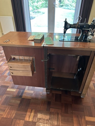 Antique vesta sewing - 🧵,