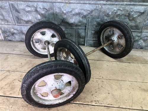 Vintage metal baby - 4,