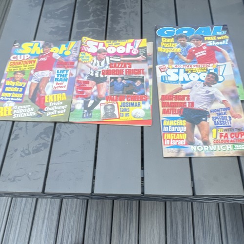 Shoot football magazines - football,