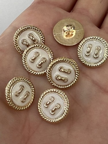 Gold cream buttons - x,